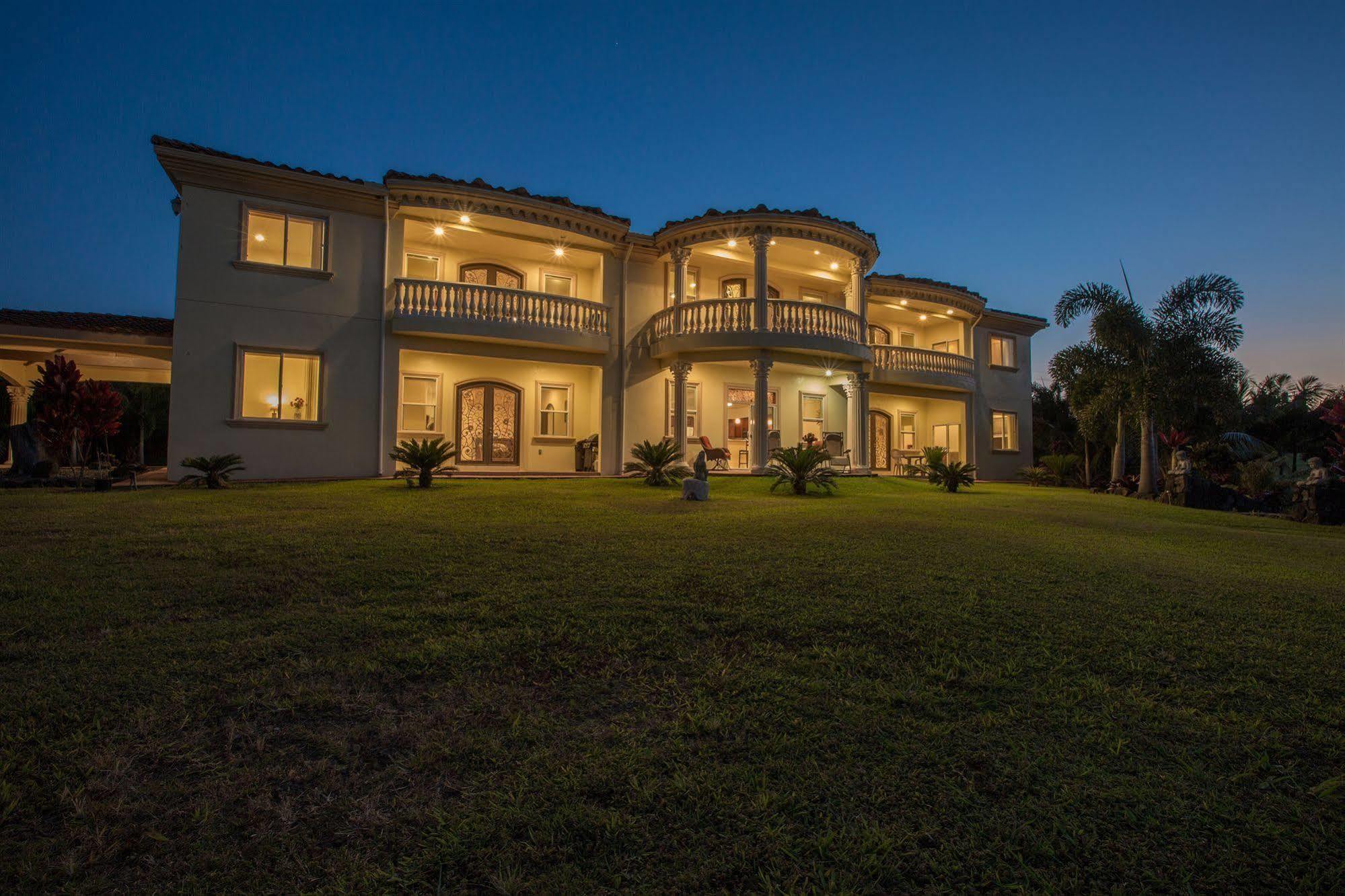 Oceanfront Vacation Rental Honomu Kültér fotó
