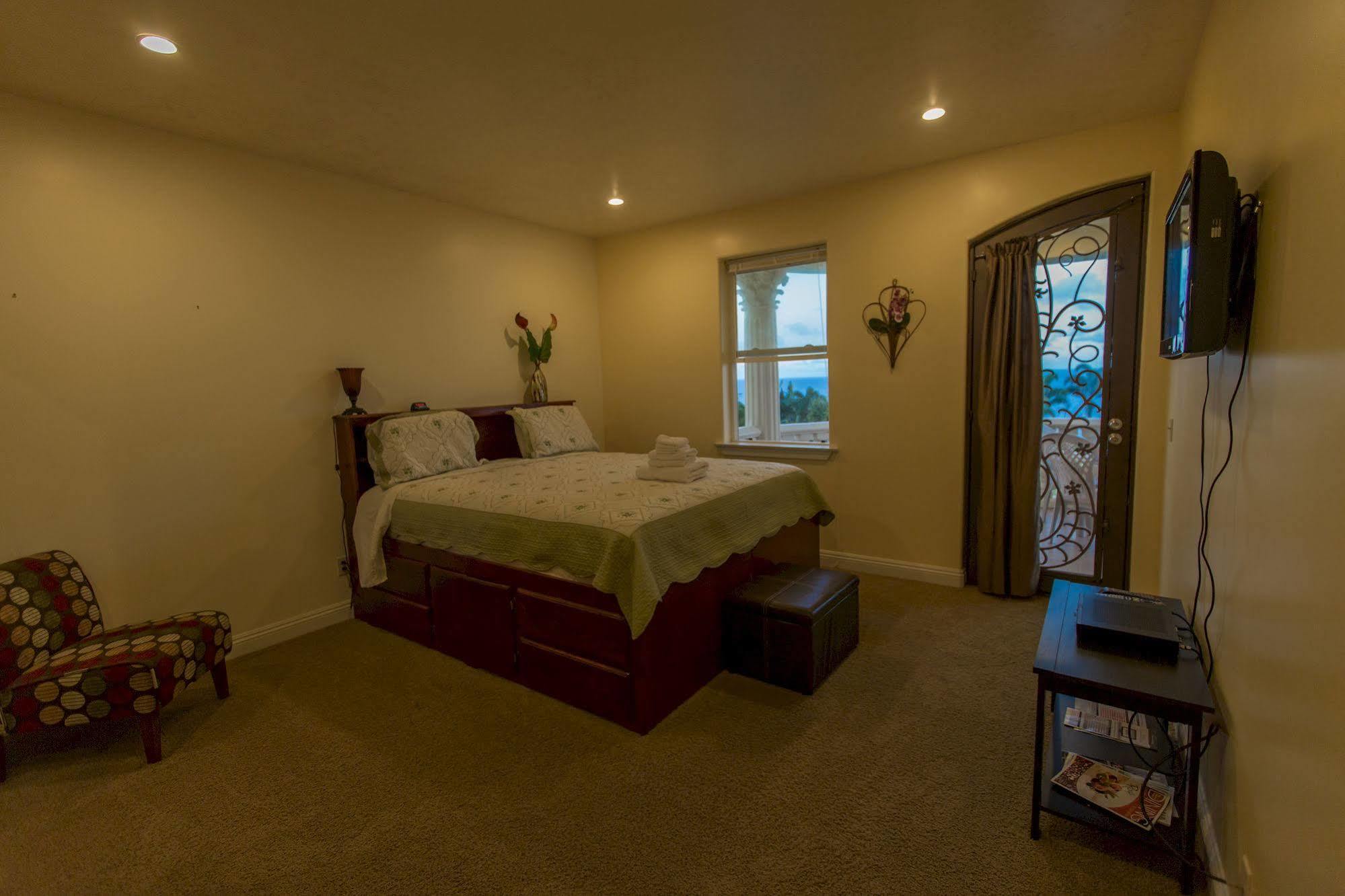 Oceanfront Vacation Rental Honomu Kültér fotó
