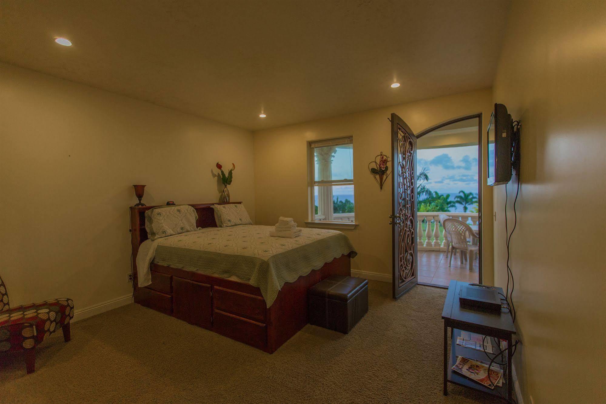 Oceanfront Vacation Rental Honomu Kültér fotó
